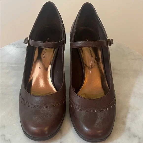 Classy Brown Mary Jane Heels - Picture 7 of 12